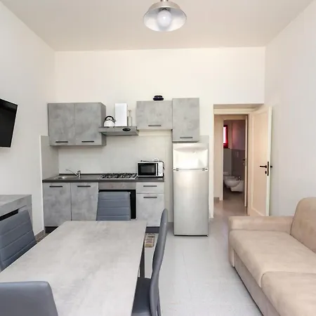 Bilo Suaredda * San Teodoro (Sardinia)