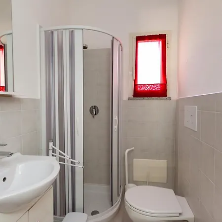 Bilo Suaredda Дом отдыха *